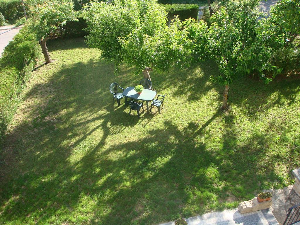 Residence Villa Valsi Санто-Стефано-ді-Сессаніо Номер фото