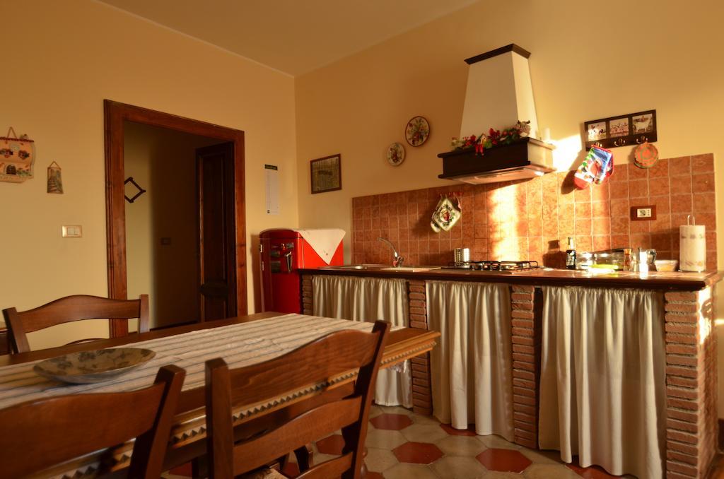 Residence Villa Valsi Санто-Стефано-ді-Сессаніо Номер фото